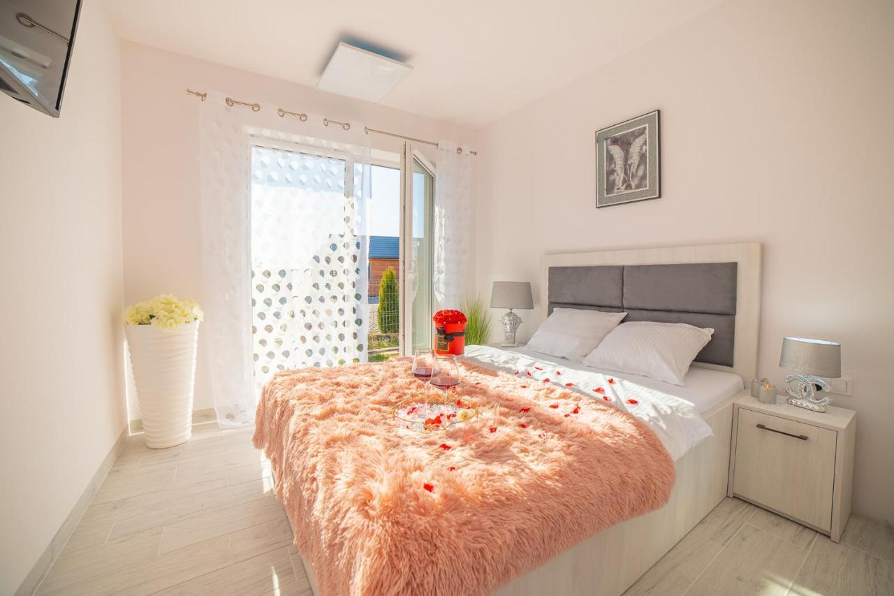 Apartamenty Scarlet Darlowo Exterior photo